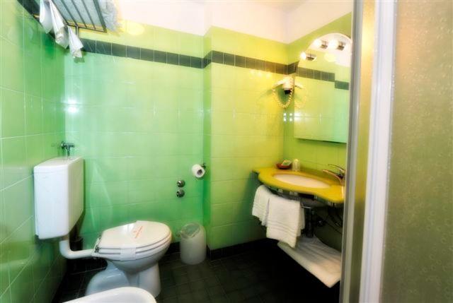 ליבורנו Hotel Boston מראה חיצוני תמונה
