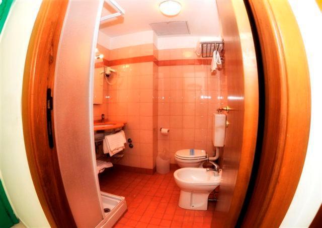 ליבורנו Hotel Boston מראה חיצוני תמונה